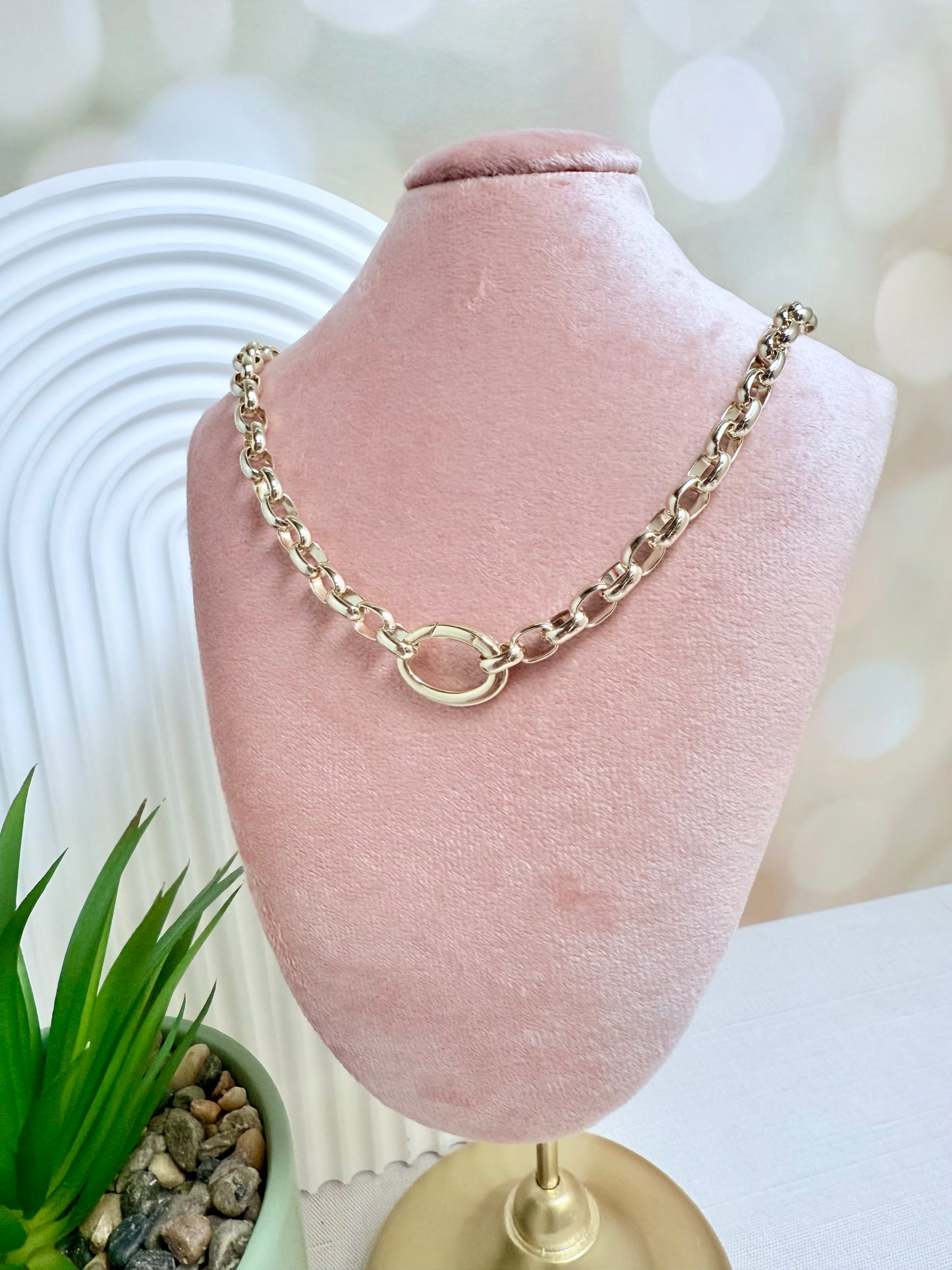 Chunky Gold Oval