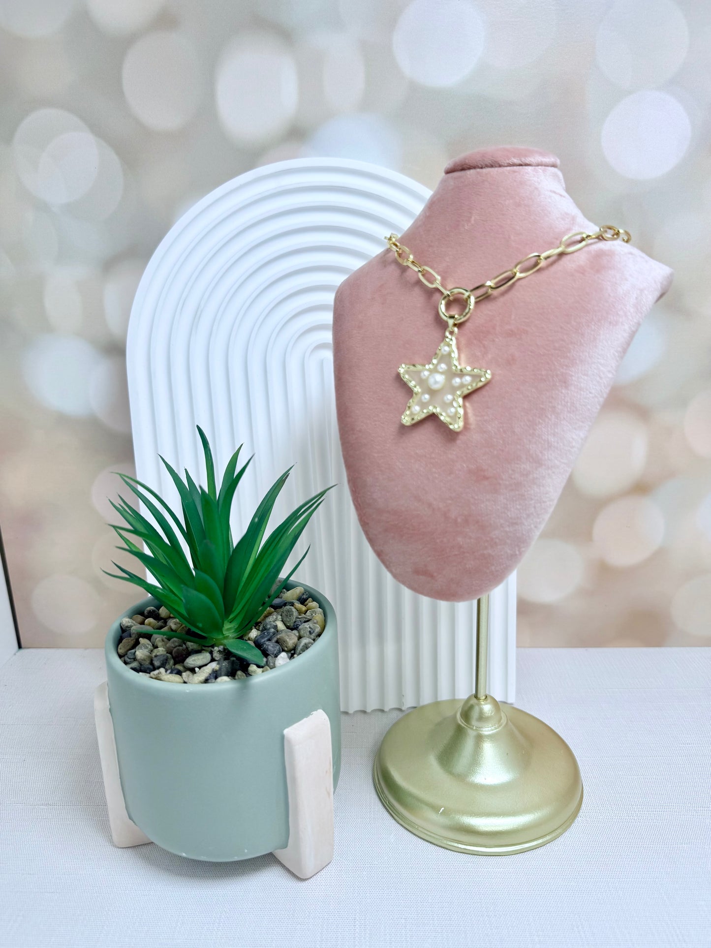 Chunky Pearl Star