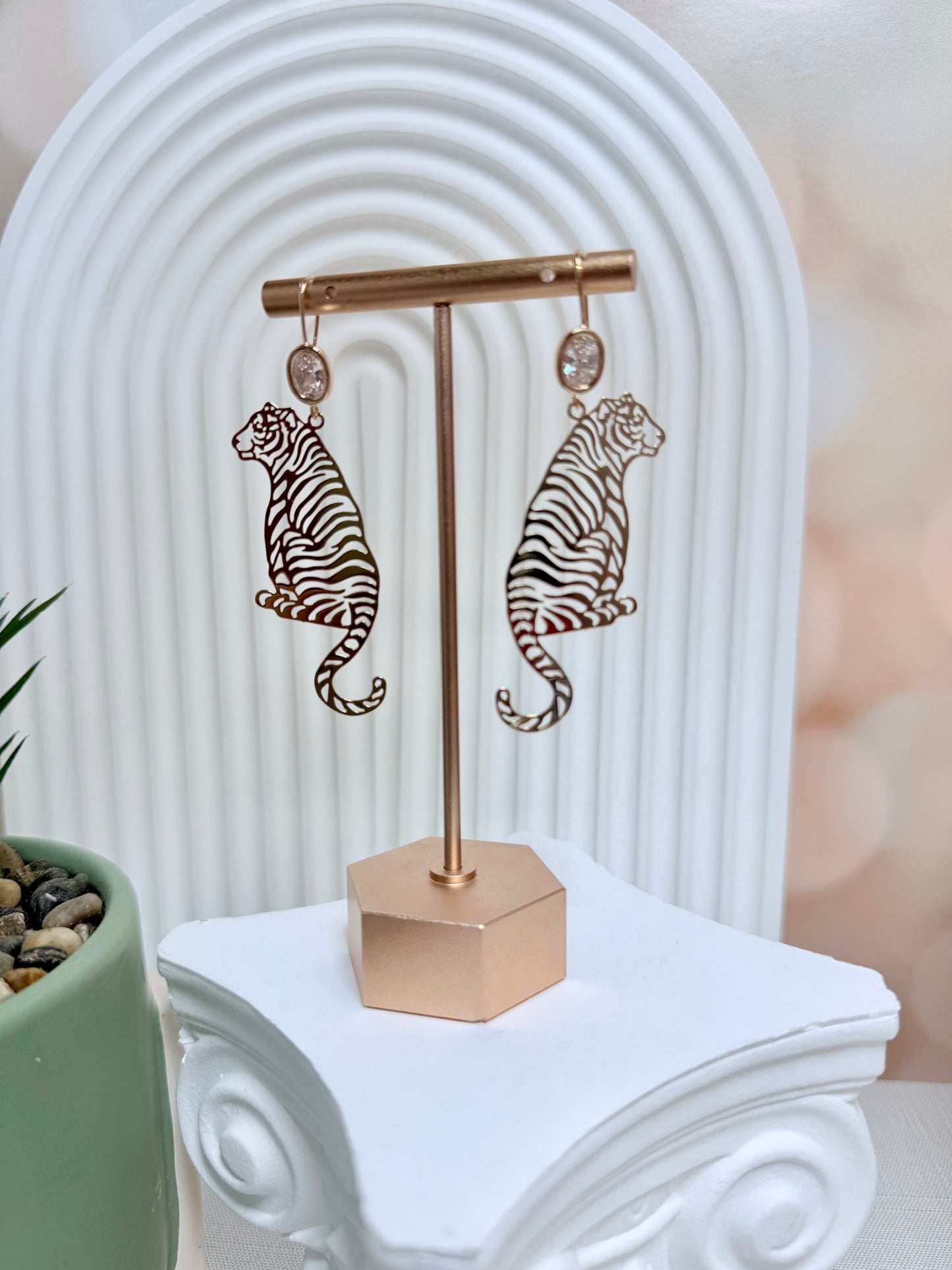 Tiger Hook