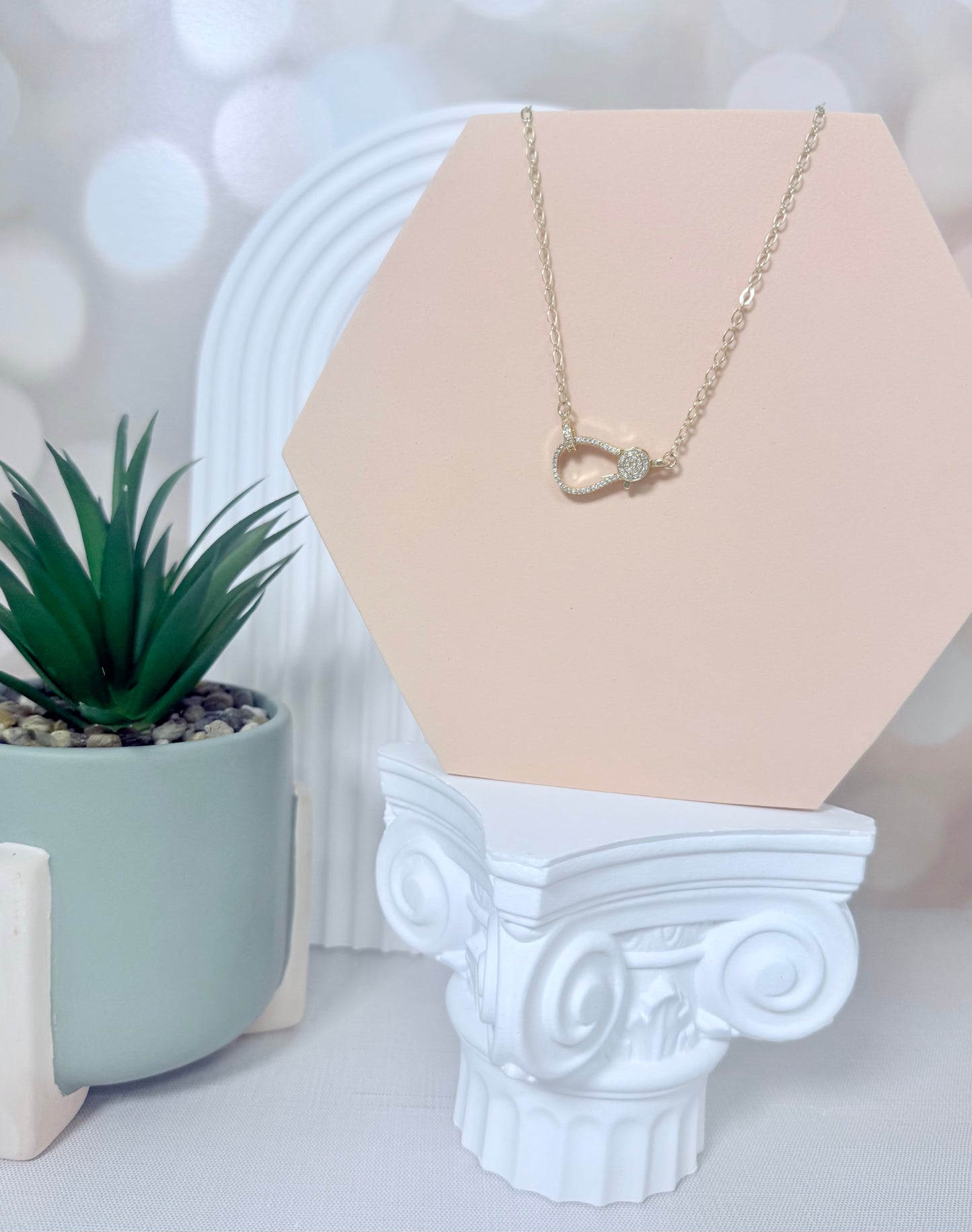 Clasp Necklace