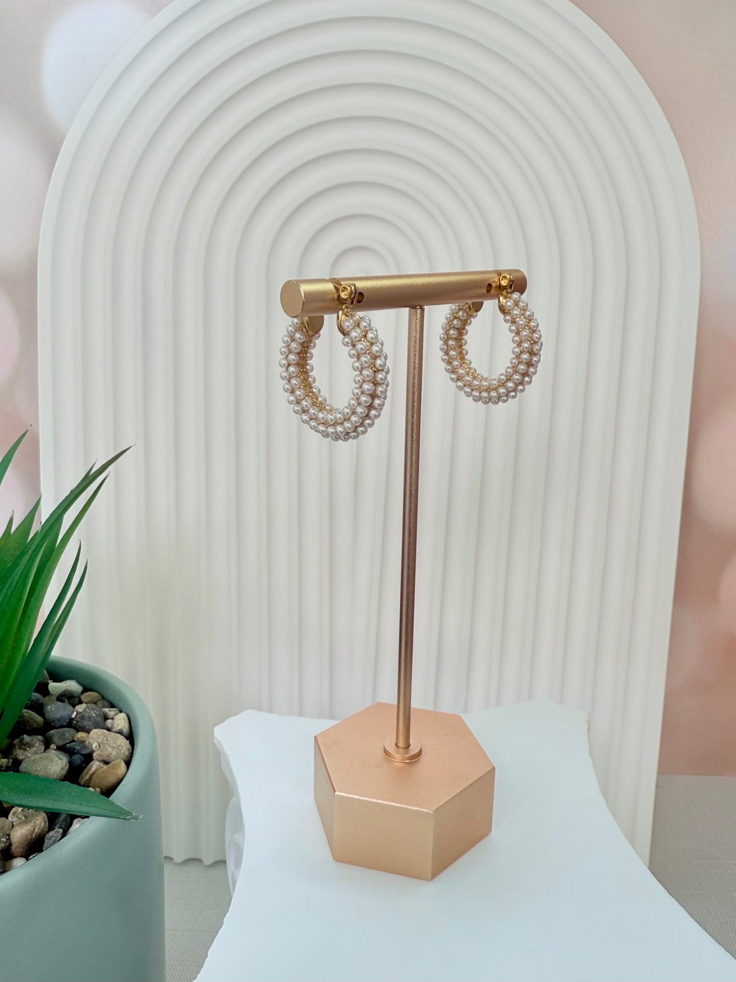 Pearl Hoop