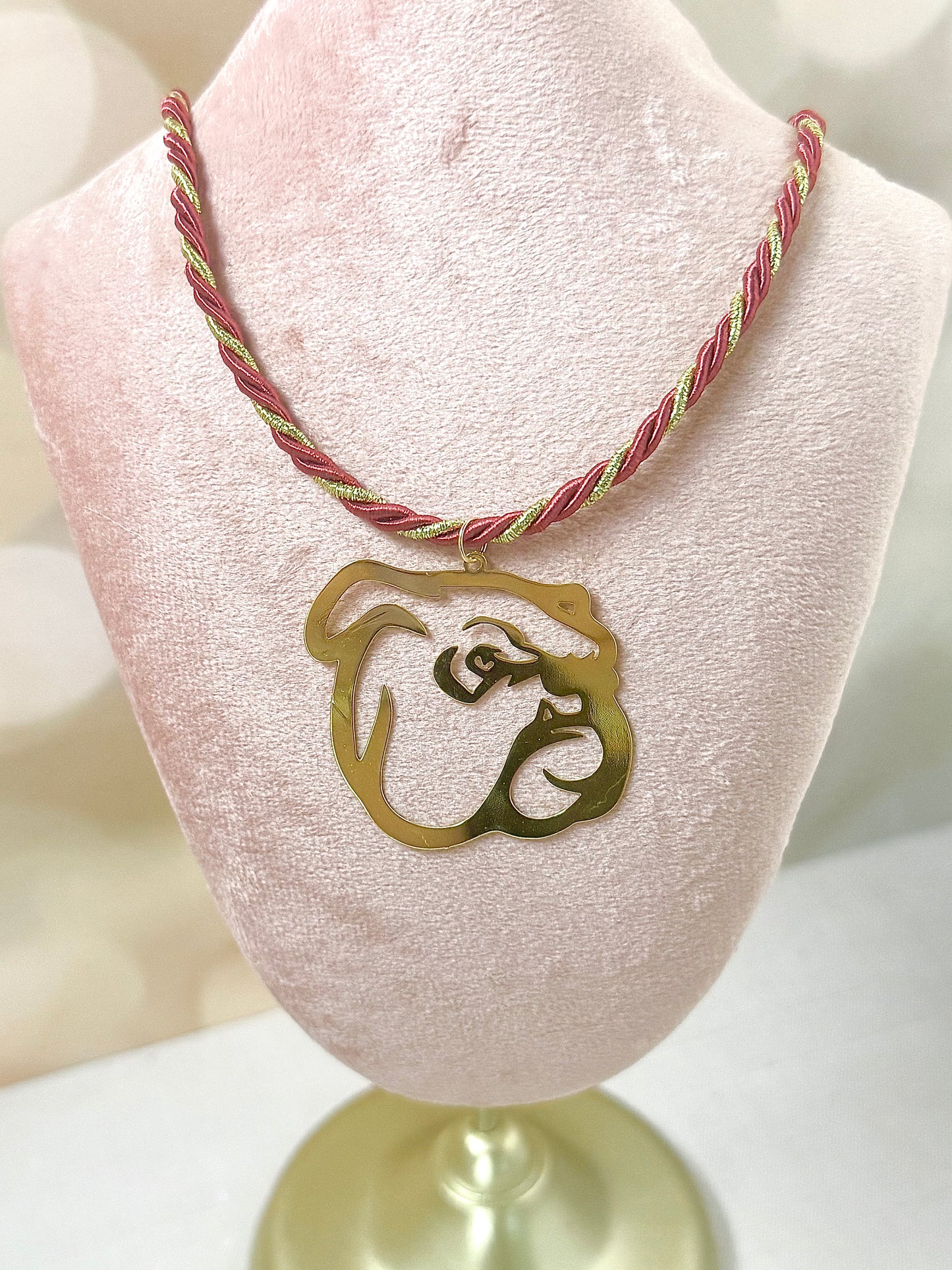 Maroon Rope Bulldog