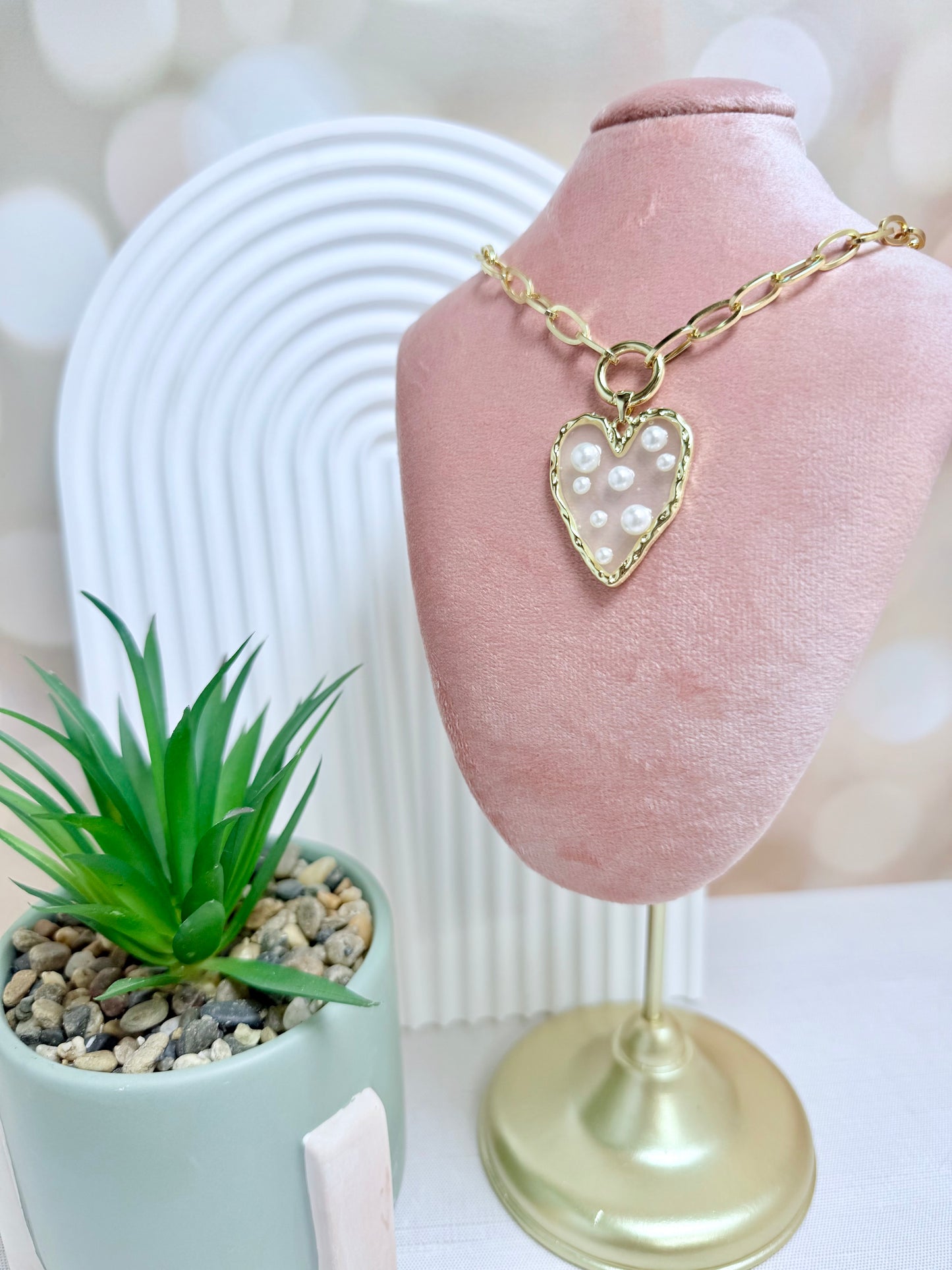 Chunky Pearl Heart
