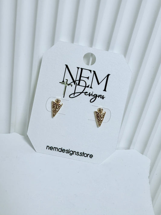 Arrowhead studs