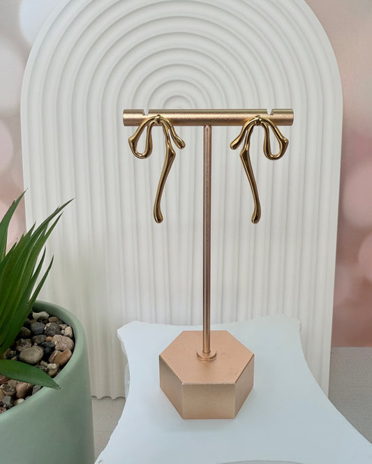 Drooping Bow Stud